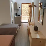 Llazari 3*