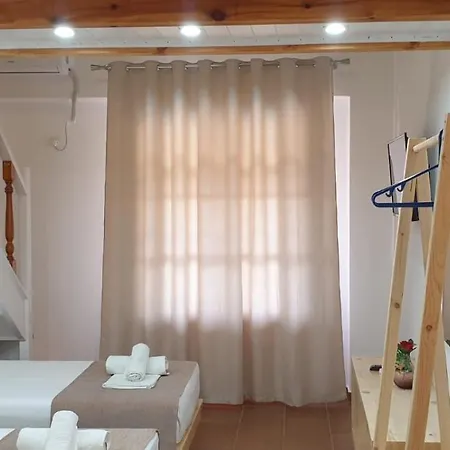Llazari 3* Himarë