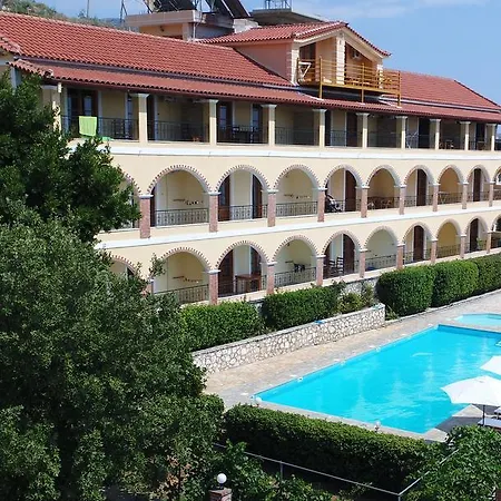 Llazari 3* Himare