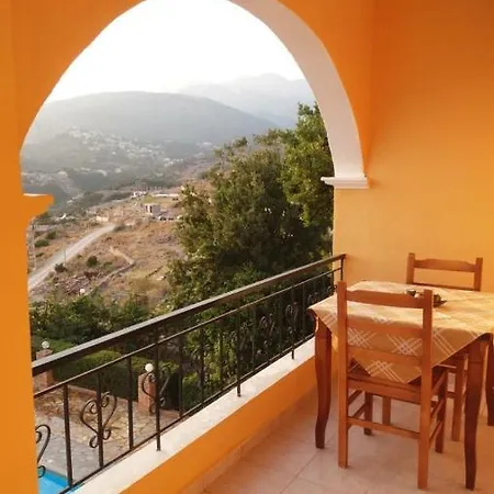 Llazari 3* Himarë