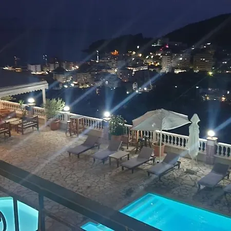 Llazari 3*