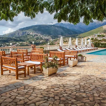 Llazari Aparthotel
